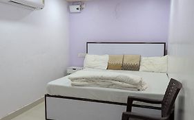 Meenakshi Guest House